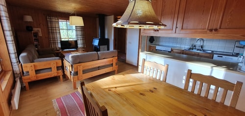 Bastu | Wi-Fi | Terrass | Braskamin | Kabel-TV 8 Stugor & Boende