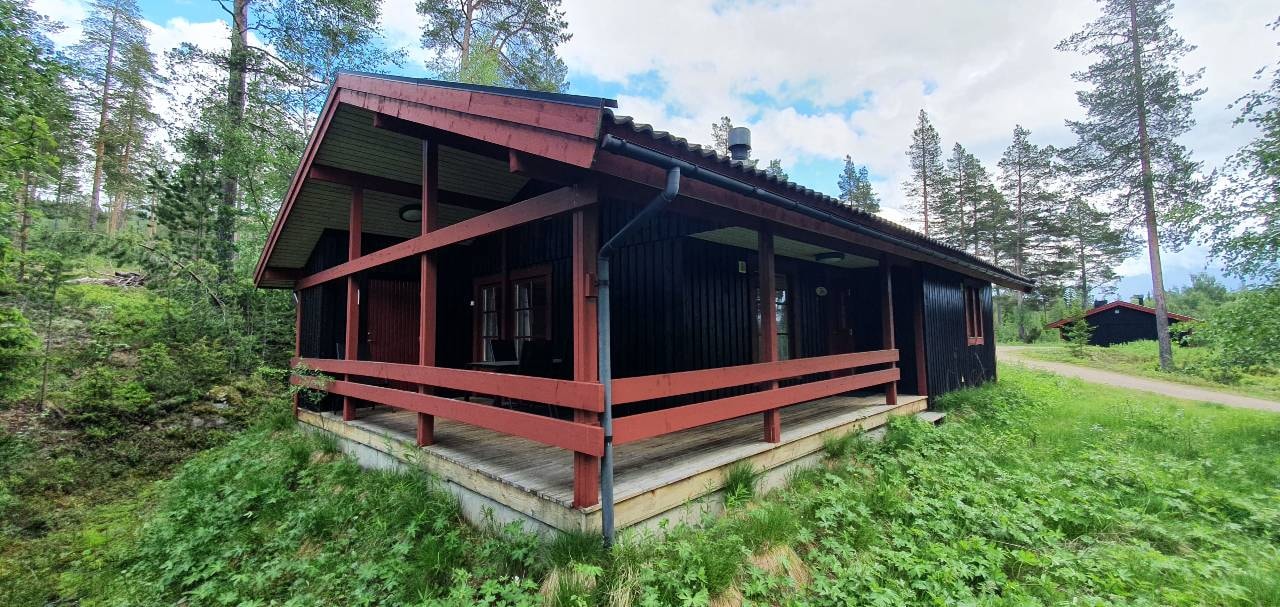 Bastu | Wi-Fi | Terrass | Braskamin | Kabel-TV Stugor & Boende