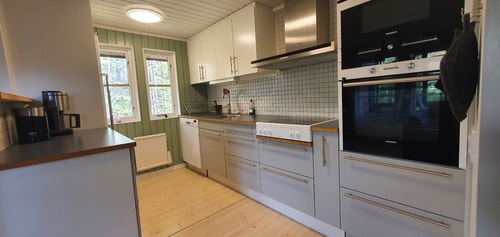 Bastu | Wi-Fi | Terrass | Braskamin | Kabel-TV 6 Stugor & Boende