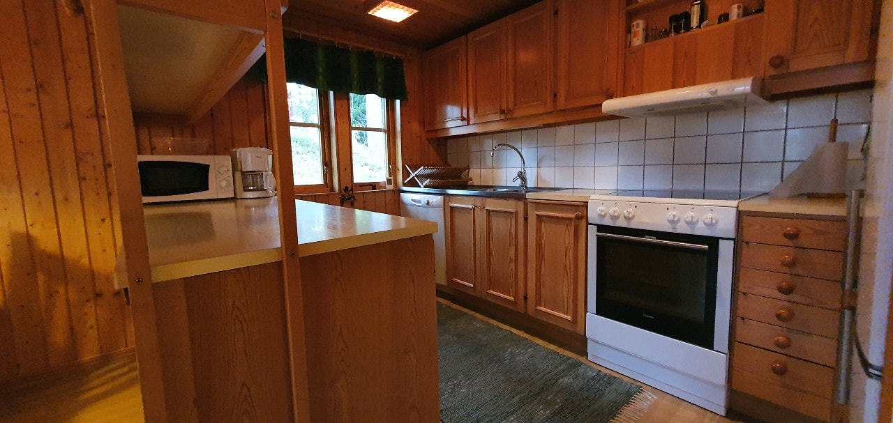 Bastu | Wi-Fi | Terrass | Braskamin | Kabel-TV 7 Stugor & Boende