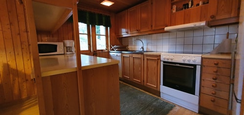 Bastu | Wi-Fi | Terrass | Braskamin | Kabel-TV 7 Stugor & Boende