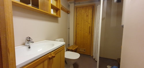 Bastu | Wi-Fi | Terrass | Braskamin | Kabel-TV 8 Stugor & Boende