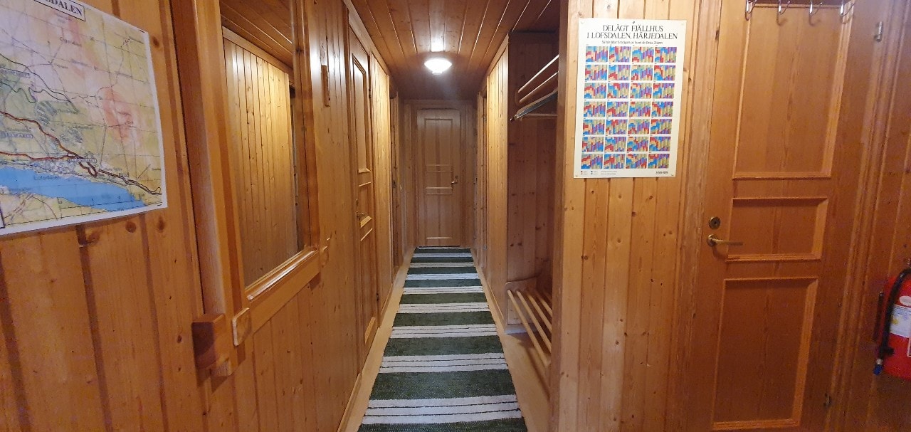 Bastu | Wi-Fi | Terrass | Braskamin | Kabel-TV 2 Stugor & Boende