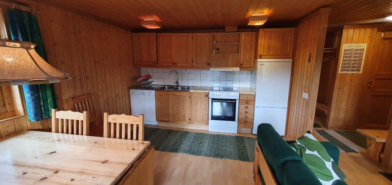 Bastu | Wi-Fi | Terrass | Braskamin | Kabel-TV 7 Stugor & Boende