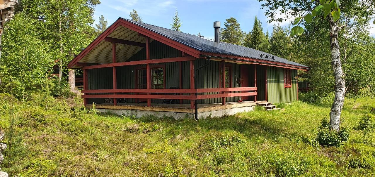 Bastu | Wi-Fi | Terrass | Braskamin | Kabel-TV Stugor & Boende