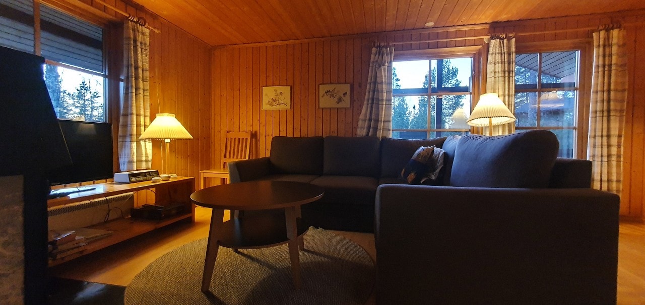 Bastu | Wi-Fi | Terrass | Braskamin | Kabel-TV 2 Stugor & Boende