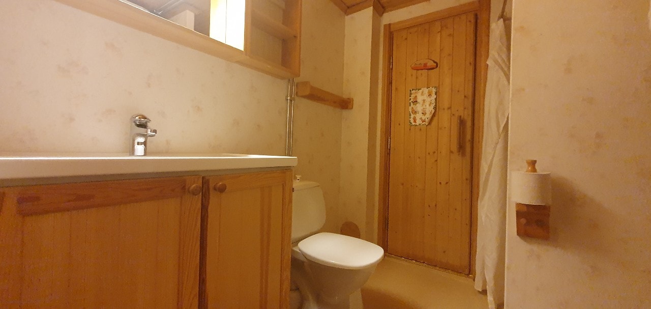 Bastu | Wi-Fi | Terrass | Braskamin | Kabel-TV 7 Stugor & Boende