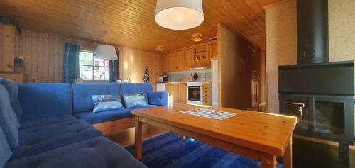 Bastu | Wi-Fi | Terrass | Braskamin | Kabel-TV 2 Stugor & Boende