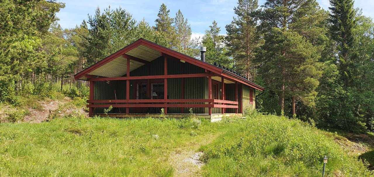 Bastu | Wi-Fi | Terrass | Braskamin | Kabel-TV Stugor & Boende