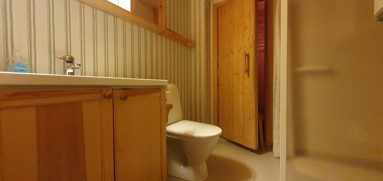 Bastu | Wi-Fi | Terrass | Braskamin | Kabel-TV 7 Stugor & Boende