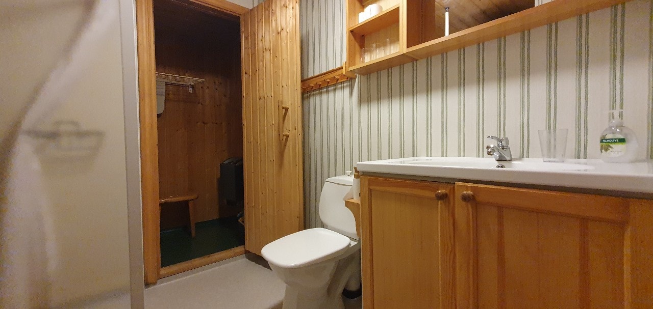 Bastu | Wi-Fi | Terrass | Braskamin | Kabel-TV 7 Stugor & Boende