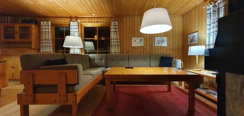 Bastu | Wi-Fi | Terrass | Braskamin | Kabel-TV 2 Stugor & Boende