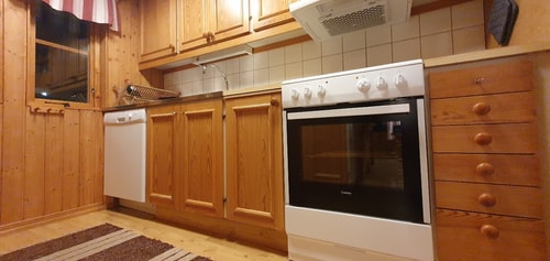 Bastu | Wi-Fi | Terrass | Braskamin | Kabel-TV 5 Stugor & Boende