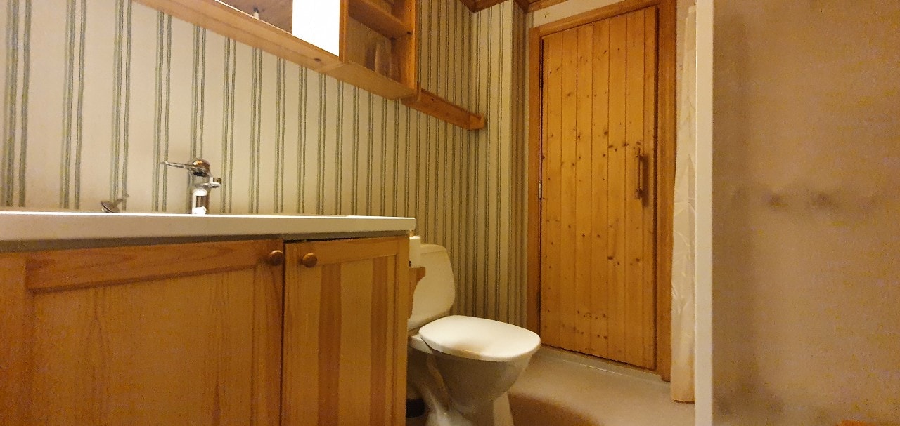 Bastu | Wi-Fi | Terrass | Braskamin | Kabel-TV 7 Stugor & Boende