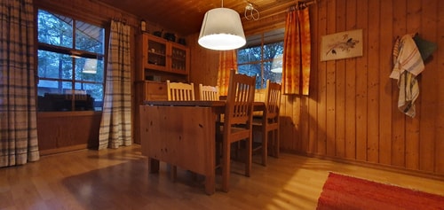 Bastu | Wi-Fi | Terrass | Braskamin | Kabel-TV 6 Stugor & Boende