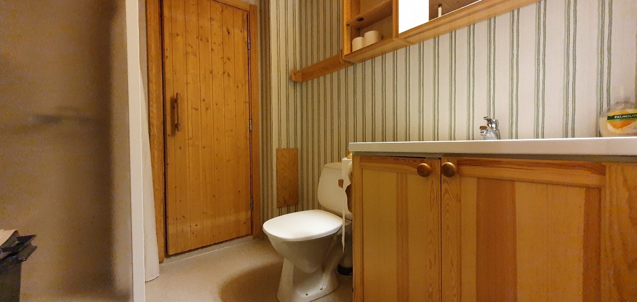 Bastu | Wi-Fi | Terrass | Braskamin | Kabel-TV 7 Stugor & Boende