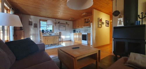 Sauna | Wi-Fi | Terrace | Wood stove | Cable TV 4 Stugor & Boende