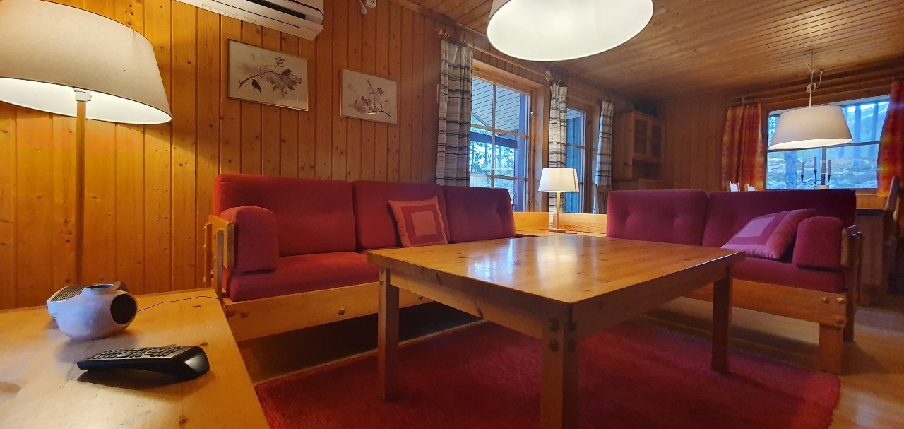 Sauna | Wi-Fi | Terrace | Wood stove | Cable TV 3 Stugor & Boende