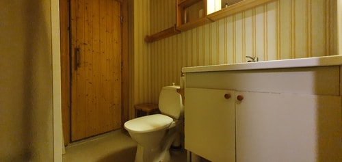 Sauna | Wi-Fi | Terrace | Wood stove | Cable TV 8 Stugor & Boende