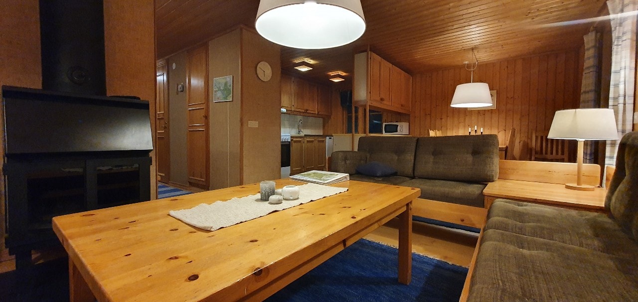 Sauna | Wi-Fi | Terrace | Wood stove | Cable TV 4 Stugor & Boende