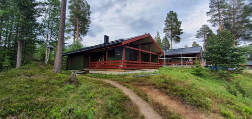 Sauna | Wi-Fi | Terrace | Wood stove | Cable TV 13 Stugor & Boende