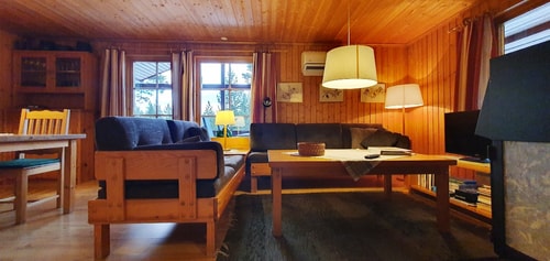 Sauna | Wi-Fi | Terrace | Wood stove | Cable TV 2 Stugor & Boende