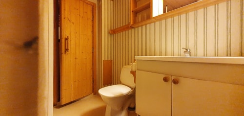 Bastu | Wi-Fi | Terrass | Braskamin | Kabel-TV 7 Stugor & Boende