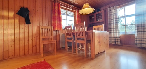 Bastu | Wi-Fi | Terrass | Braskamin | Kabel-TV 6 Stugor & Boende