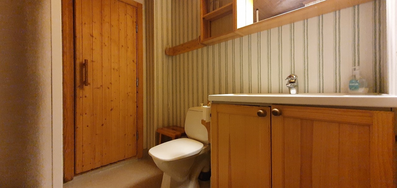 Sauna | Wi-Fi | Terrace | Wood stove | Cable TV 7 Stugor & Boende