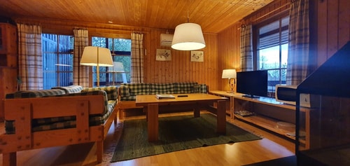 Sauna | Wi-Fi | Terrace | Wood stove | Cable TV 2 Stugor & Boende