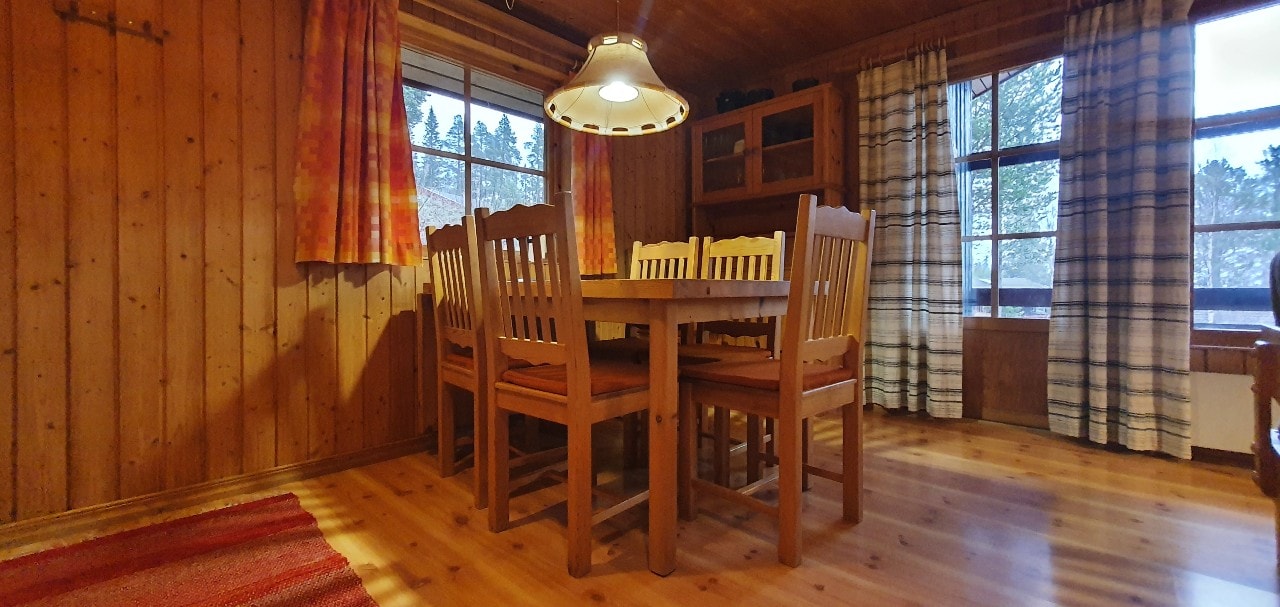 Bastu | Wi-Fi | Terrass | Braskamin | Kabel-TV 6 Stugor & Boende