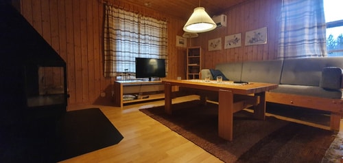 Bastu | Wi-Fi | Terrass | Braskamin | Kabel-TV 3 Stugor & Boende