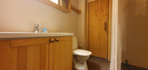 Bastu | Wi-Fi | Terrass | Braskamin | Kabel-TV 8 Stugor & Boende