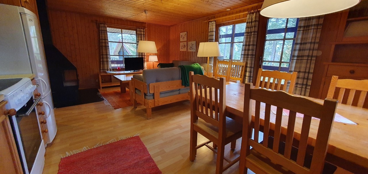 Sauna | Wi-Fi | Terrace | Wood stove | Cable TV 7 Stugor & Boende