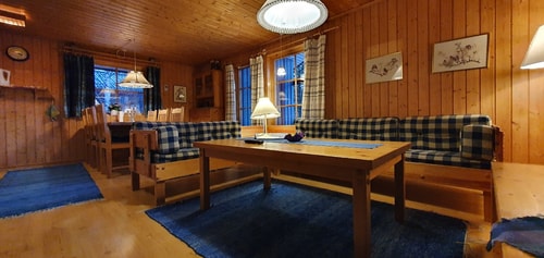 Bastu | Wi-Fi | Terrass | Braskamin | Kabel-TV 4 Stugor & Boende