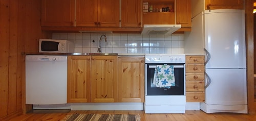 Sauna | Wi-Fi | Terrace | Wood stove | Cable TV 5 Stugor & Boende