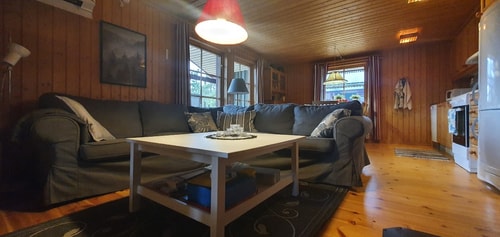 Sauna | Wi-Fi | Terrace | Wood stove | Cable TV 4 Stugor & Boende