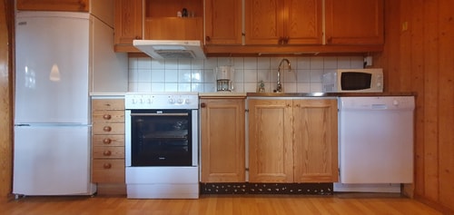 Sauna | Wi-Fi | Terrace | Wood stove | Cable TV 5 Stugor & Boende