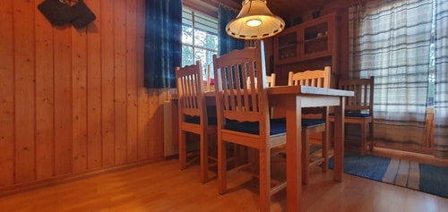 Sauna | Wi-Fi | Terrace | Wood stove | Cable TV 6 Stugor & Boende