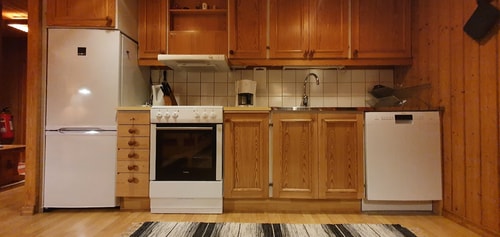 Sauna | Wi-Fi | Terrace | Wood stove | Cable TV 5 Stugor & Boende