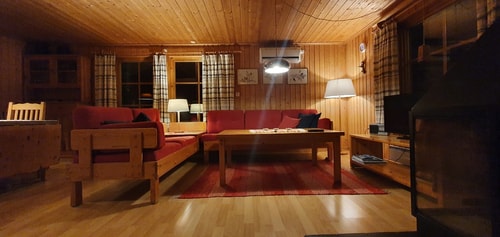 Sauna | Wi-Fi | Terrace | Wood stove | Cable TV 2 Stugor & Boende