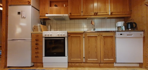 Sauna | Wi-Fi | Terrace | Wood stove | Cable TV 5 Stugor & Boende