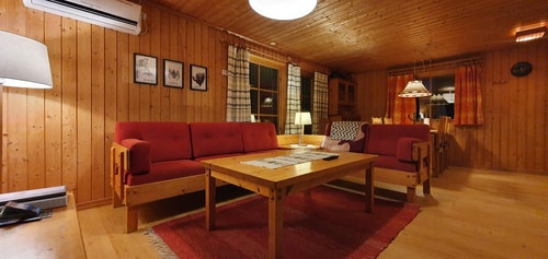 Sauna | Wi-Fi | Terrace | Wood stove | Cable TV 3 Stugor & Boende