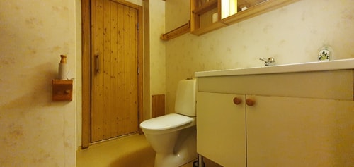 Sauna | Wi-Fi | Terrace | Wood stove | Cable TV 7 Stugor & Boende