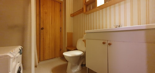Sauna | Wi-Fi | Terrace | Wood stove | Cable TV 8 Stugor & Boende