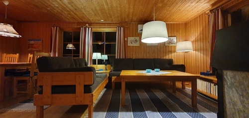 Sauna | Wi-Fi | Terrace | Wood stove | Cable TV 2 Stugor & Boende