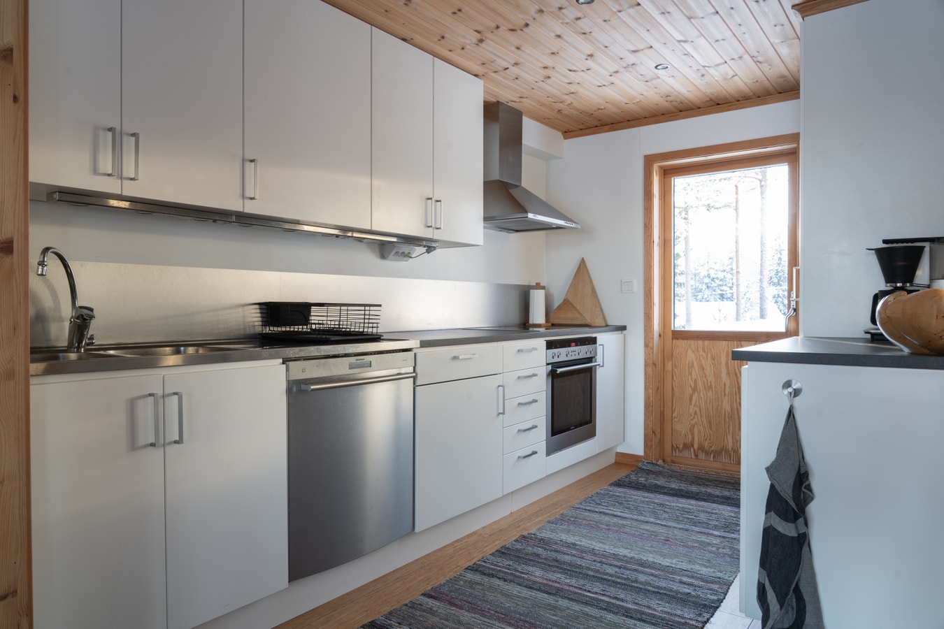 Sauna | WiFi | Terrace | Pets OK | Lakeside plot 3 Lofsdalen Home