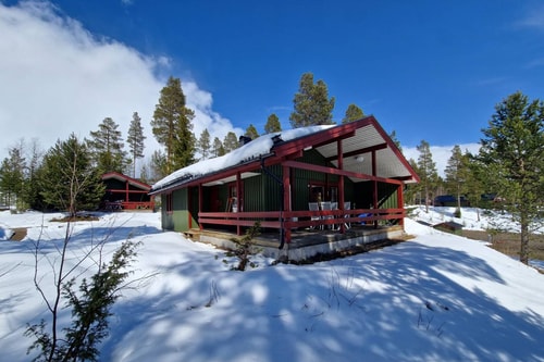 Bastu | Wi-Fi | Terrass | Braskamin | Kabel-TV 0 Stugor & Boende