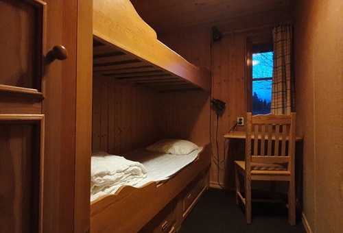 Bastu | Wi-Fi | Terrass | Braskamin | Kabel-TV 9 Stugor & Boende