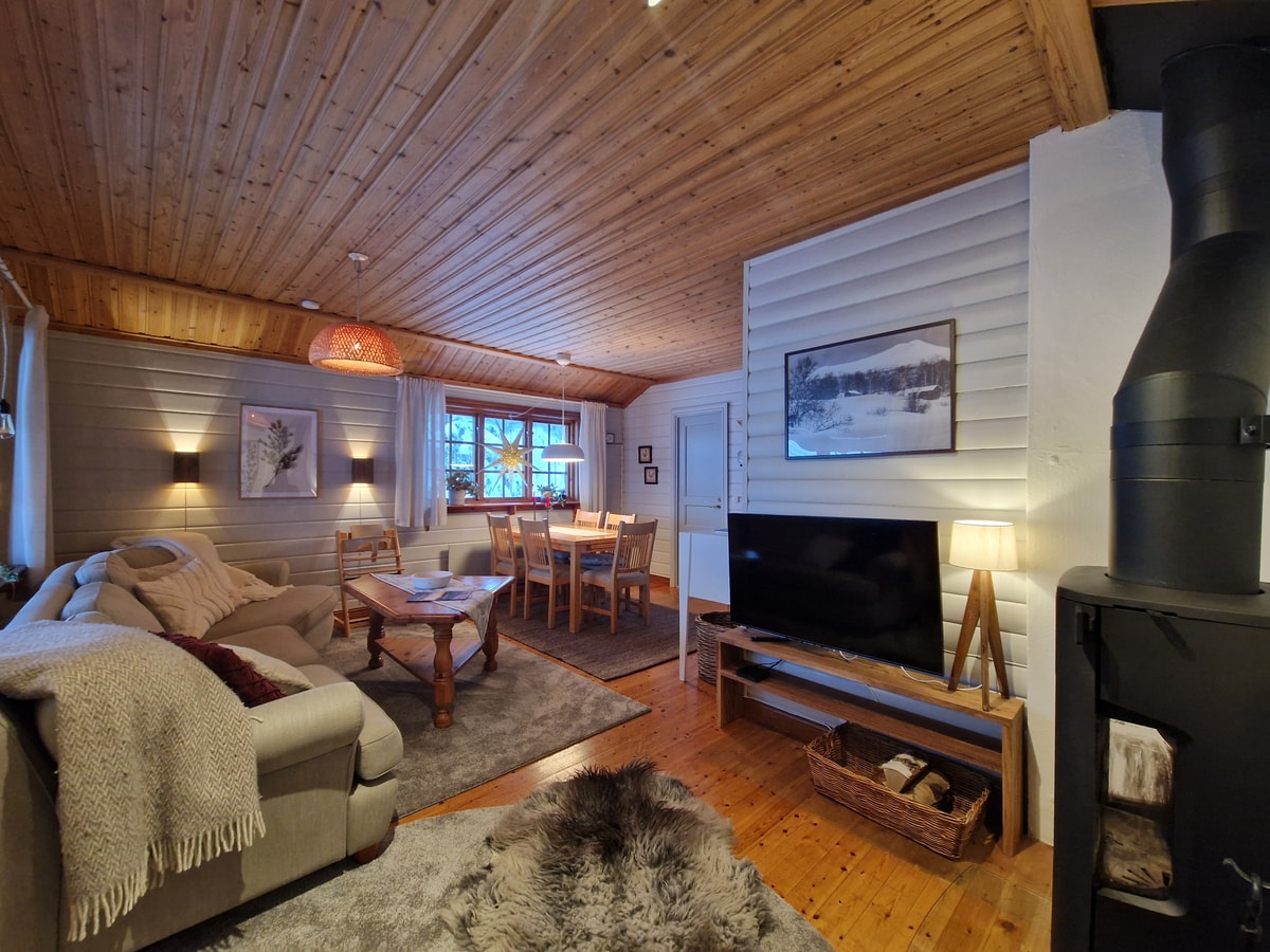 Ski-in/out | Bastu | Braskamin | WiFi | Chromecast Lofsdalen Home